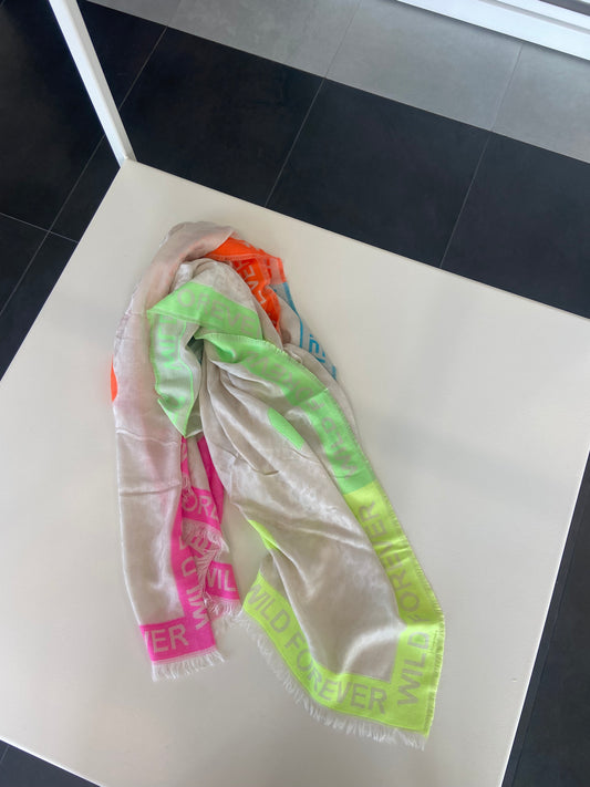 Sjaal met fluo accenten