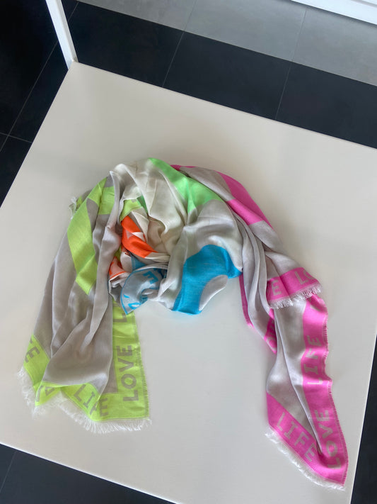 Sjaal met fluo accenten